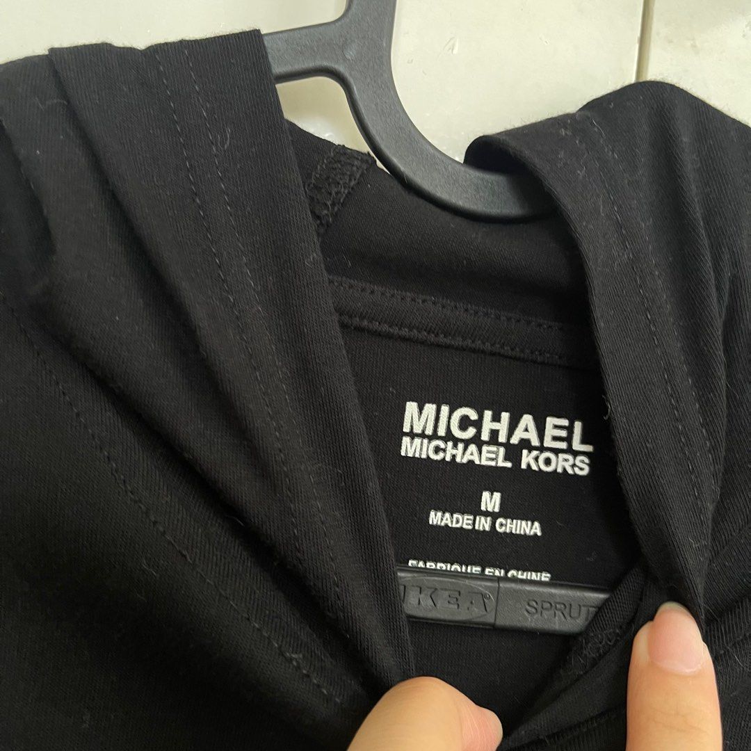 Michael Kors Black Hoodie (Category: Coats, Jackets and Outerwear) located in Rizal. Submitted by camiela (Listing ID 1310882574, Image 3). Description: Authentic Michael Kors Black Hoodie / Sweater In very good condition, no flaws! worn only a few times fabric isn’t thick, perf for PH weather! haha size M .