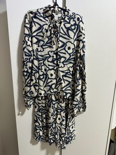 (Category: ) located in . Submitted by adieuclothes (Listing ID 1310859341, Image 1). Description: .