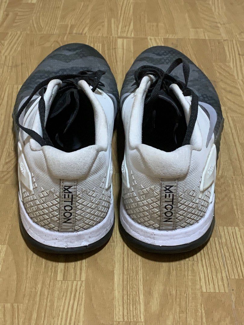 Nike metcon 4 xd wolf grey top
