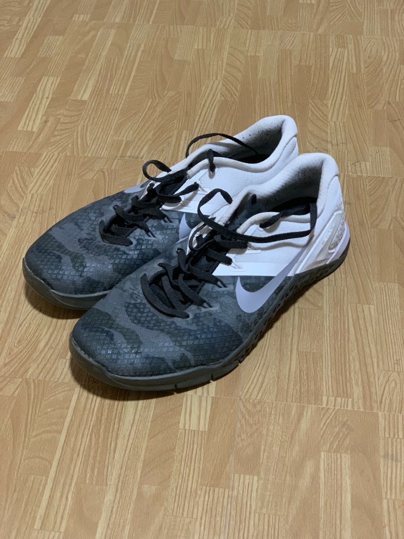 Nike metcon 4 xd black wolf grey top