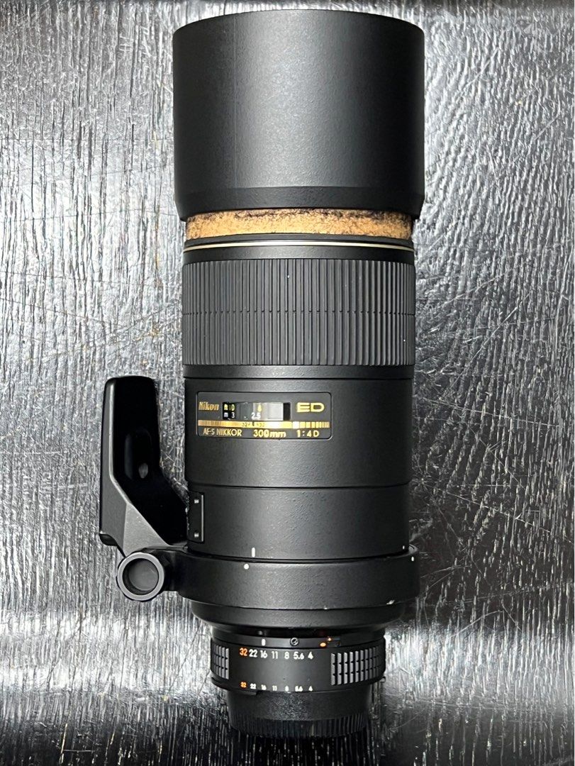 Nikon AF 300mm F4 D, Photography, Lens Kits on Carousell