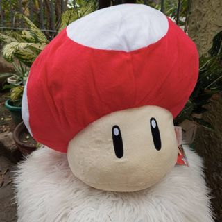 NINTENDO Super Mario Bros. Mushroom Red Toad Plush Toy