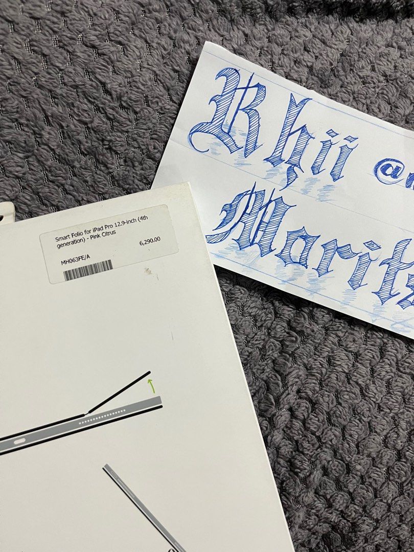 Original iPad Pro 12.9 inch (4th Gen) Smart Folio (Category: Cases & Sleeves) located in Rizal. Submitted by moritsuki_rhii (Listing ID 1310963049, Image 2). Description: For Sale Original iPad Pro 12.9 inch (4th Gen) Smart Folio ₱3,000 only‼️‼️ Original Price: ₱6,290 Available Color:✅Pink Citrus 📍Taytay, Rizal.