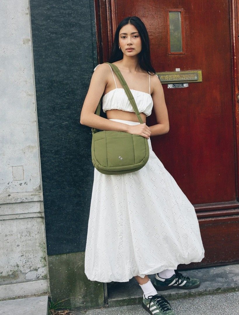 Paper Bunny Puffer Swing (Category: Cross-body Bags) located in Quezon City. Submitted by finds_stuff (Listing ID 1310947709, Image 2). Description: Bought in sigapore New release.