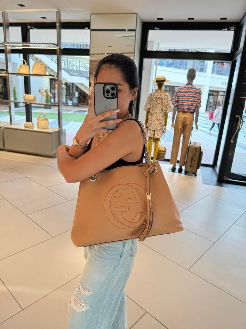 Pre order Gucci Soho Chain Tote