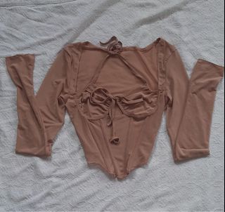 (Category: ) located in . Submitted by preloved_clothes09 (Listing ID 1310879744, Image 1). Description: .
