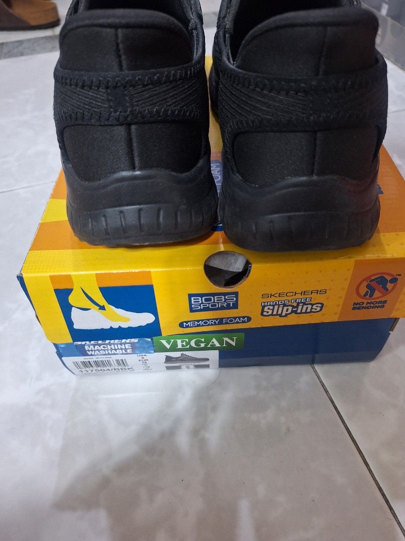 Sketchers slip in ladies size 8 Women s Fashion Footwear Sneakers on Carousell