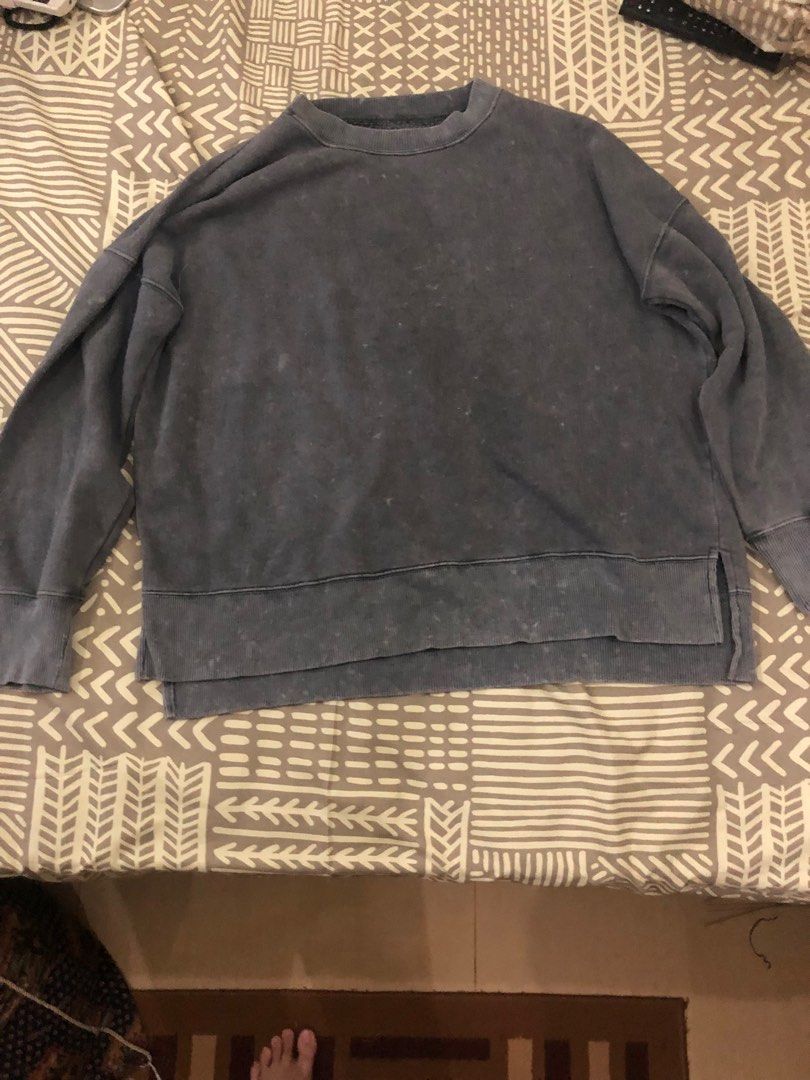 SO Lounge Life Sweatshirt Grey Fesyen Wanita Pakaian Wanita Atasan di Carousell