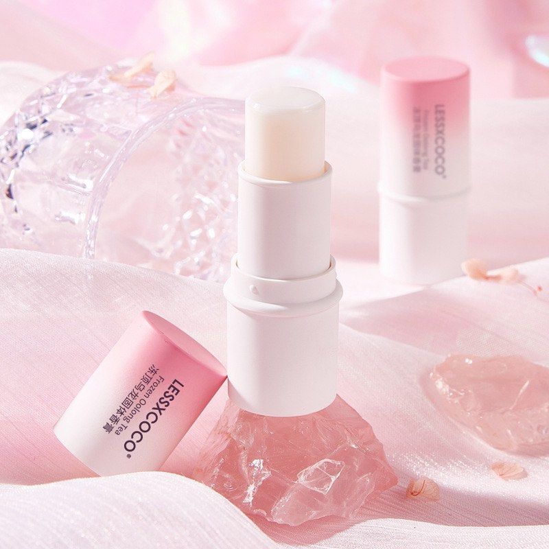 Solid Perfume (Category: Fragrance & Deodorants) located in Singapore. Submitted by wendysefcorner (Listing ID 1310951231, Image 6). Description: Set of 4.