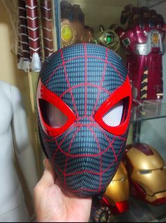 Spiderman Miles Morales Blinking Mask Cosplay Chin Control

Price 1200
Brand New
With Printed Box

Chin Control
New Design