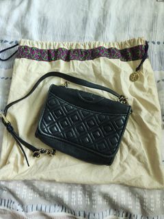 (Category: ) located in . Submitted by aishah1326 (Listing ID 1310854309, Image 1). Description: .