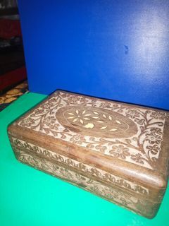 Vintage "Hand-carved Wooden Jewelry box"/Inlaid Ivory/1960s era/INDIA/Wonderful to use or Display!