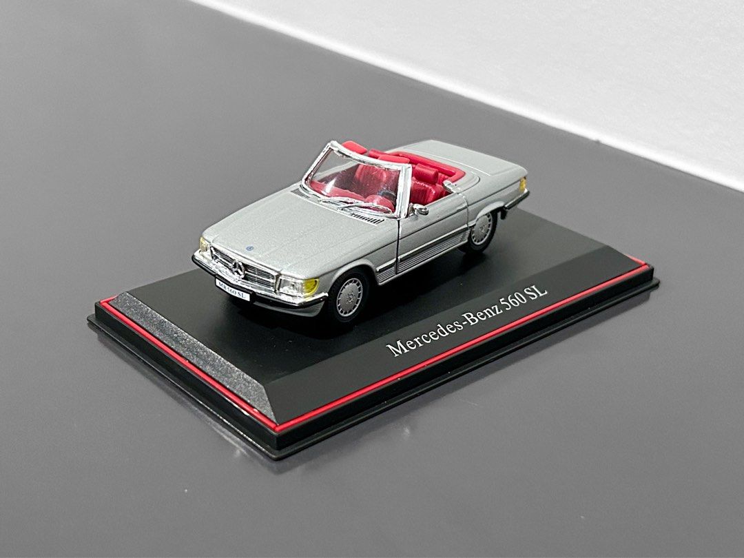 1:43 Hongwell Mercedes-Benz 560SL (R107), Toys & Collectibles
