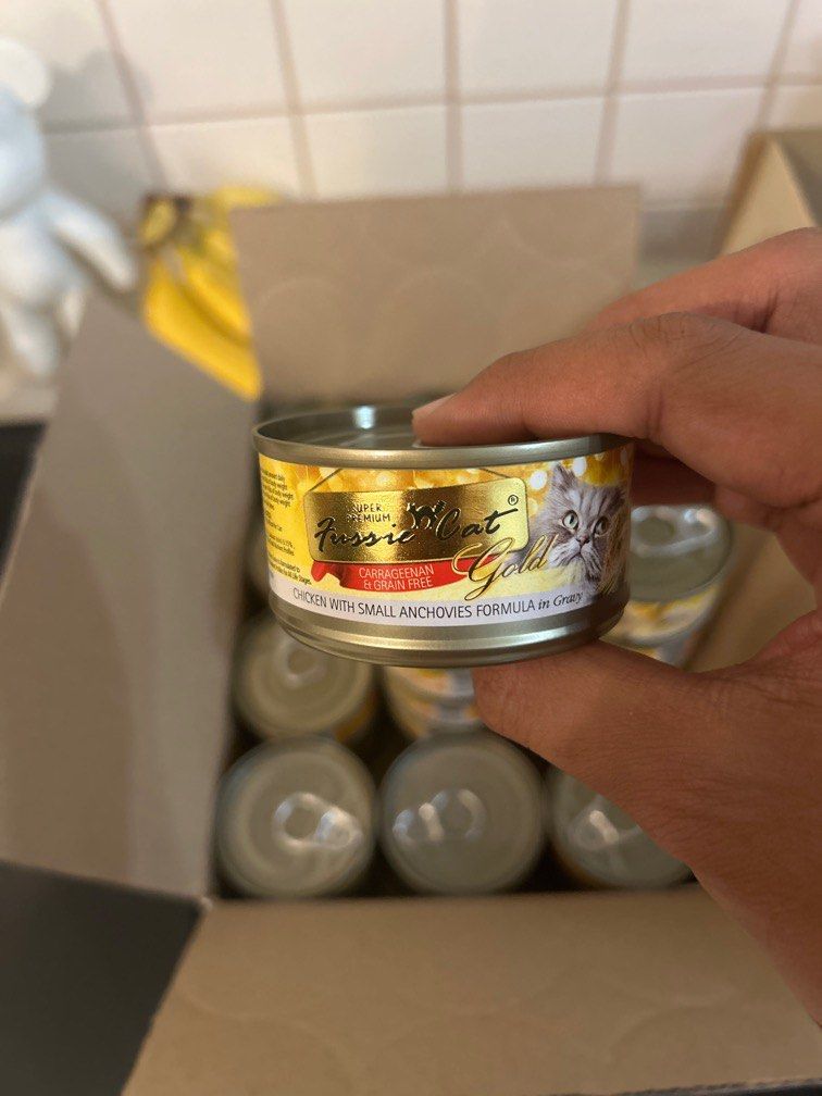 68 x Fussie Cat Gold and kit kat Cat Food Can Pet Supplies Pet Food on Carousell