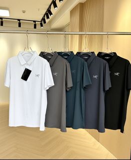 (Category: ) located in . Submitted by luxcloset.shop (Listing ID 1311018020, Image 1). Description: .