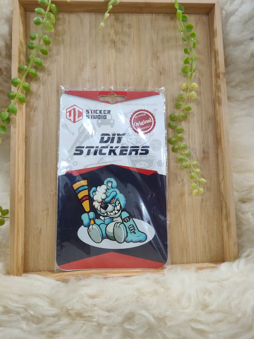 Bear Sticker for Car or Laptop, Hobbies & Toys, Stationery & Craft, Art