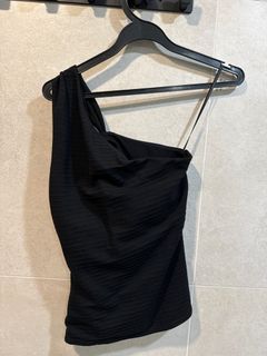 (Category: ) located in . Submitted by shoppinhere (Listing ID 1311098032, Image 1). Description: .