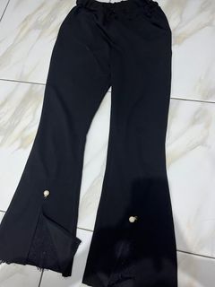 (Kategori: ) berada di . Dikirim oleh preloved_veroclaudiaa (ID iklan 1311154040, Gambar 1). Deskripsi: .