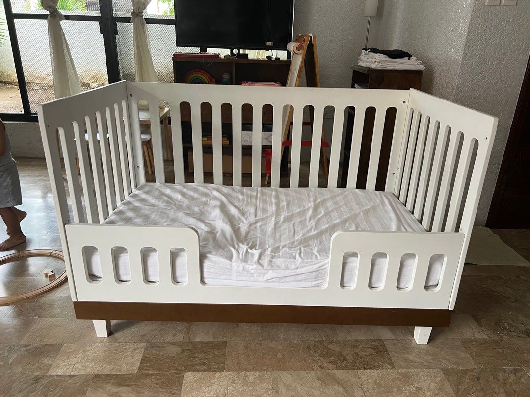 Cuddlebug madison crib shop