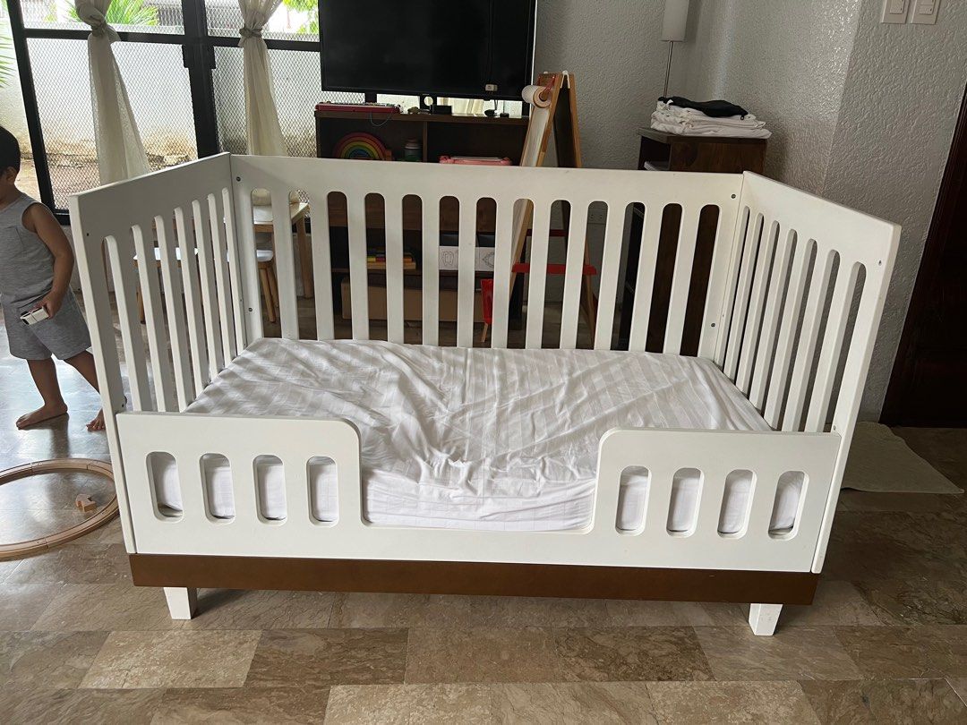 Cuddlebug Madison Crib with Mattress (Category: Cots & Cribs) located in Paranaque City. Submitted by queenbentables (Listing ID 1311140321, Image 2). Description: Original Total Price was 26,000 Included With Mattress, 2 Royal Linen Fitted Sheets, and 2 Mattress Protector.