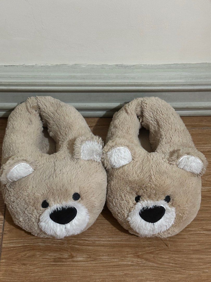 Cute house slippers (Category: Slippers & Slides) located in Porac. Submitted by prelovedanddeclutter (Listing ID 1311156315, Image 2). Description: Pambahay, super cute 10-11 .