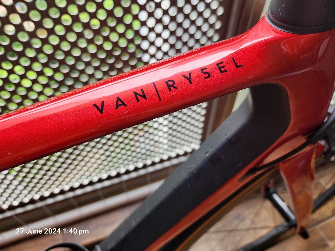 Decathlon Van Rysel EDR CF Endurance Carbon Road Bike Ultegra Rim Brake Sports Equipment Bicycles Parts Bicycles on Carousell