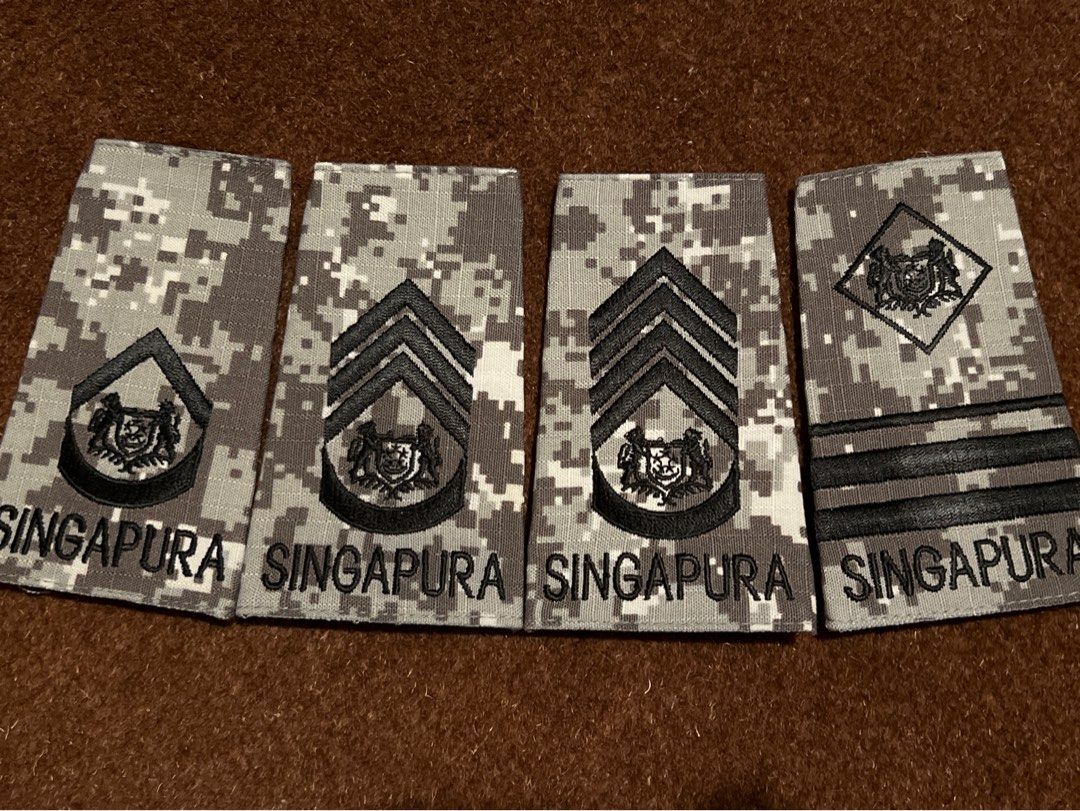 DIS 2WO MWO SWO ME7 no4 pixelated pixel uniform epaulette ranks ...