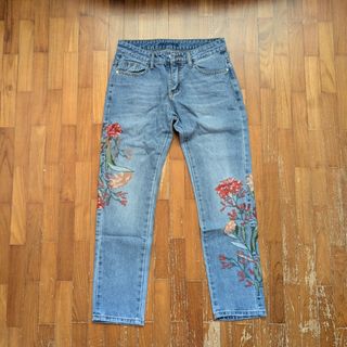 (Category: ) located in . Submitted by kookoosales (Listing ID 1311092029, Image 1). Description: .