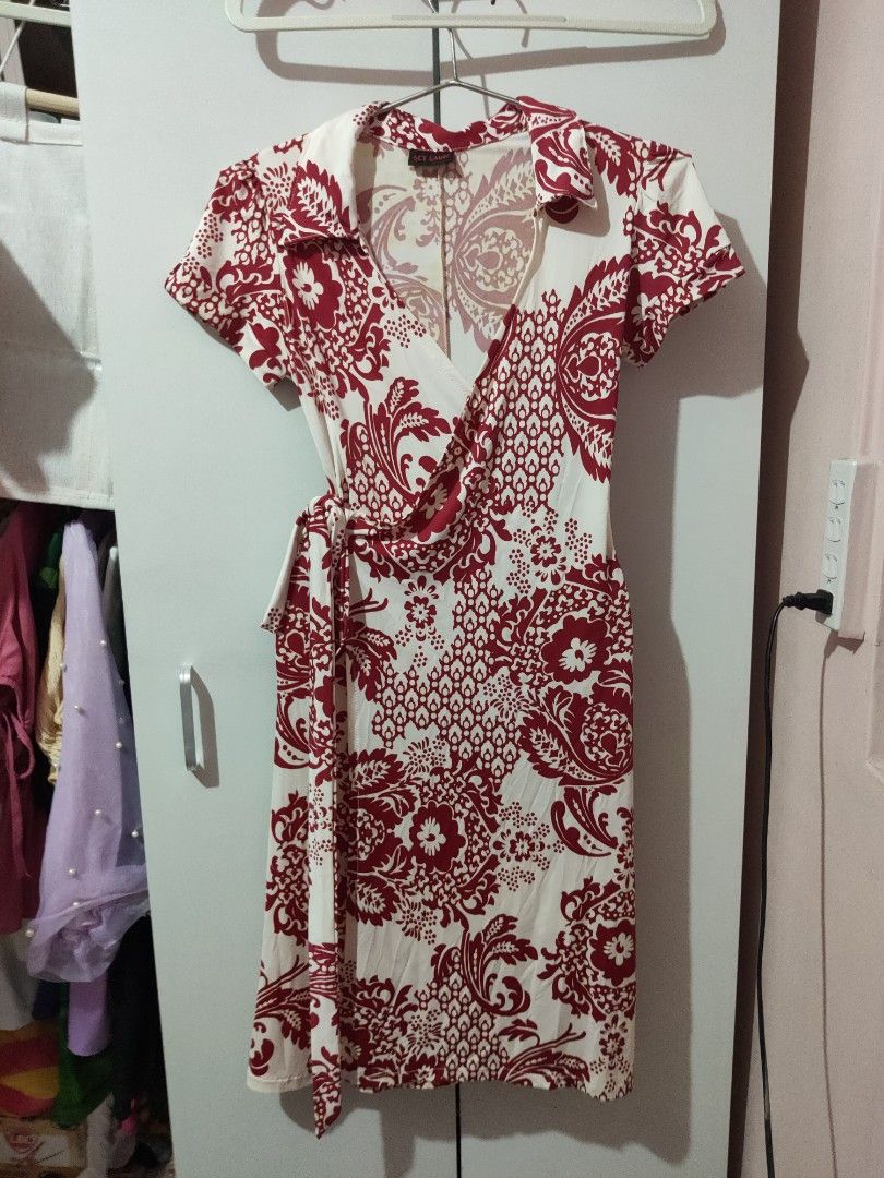 Get Laud wrap pattern dress Women s Fashion Dresses Sets Dresses on Carousell