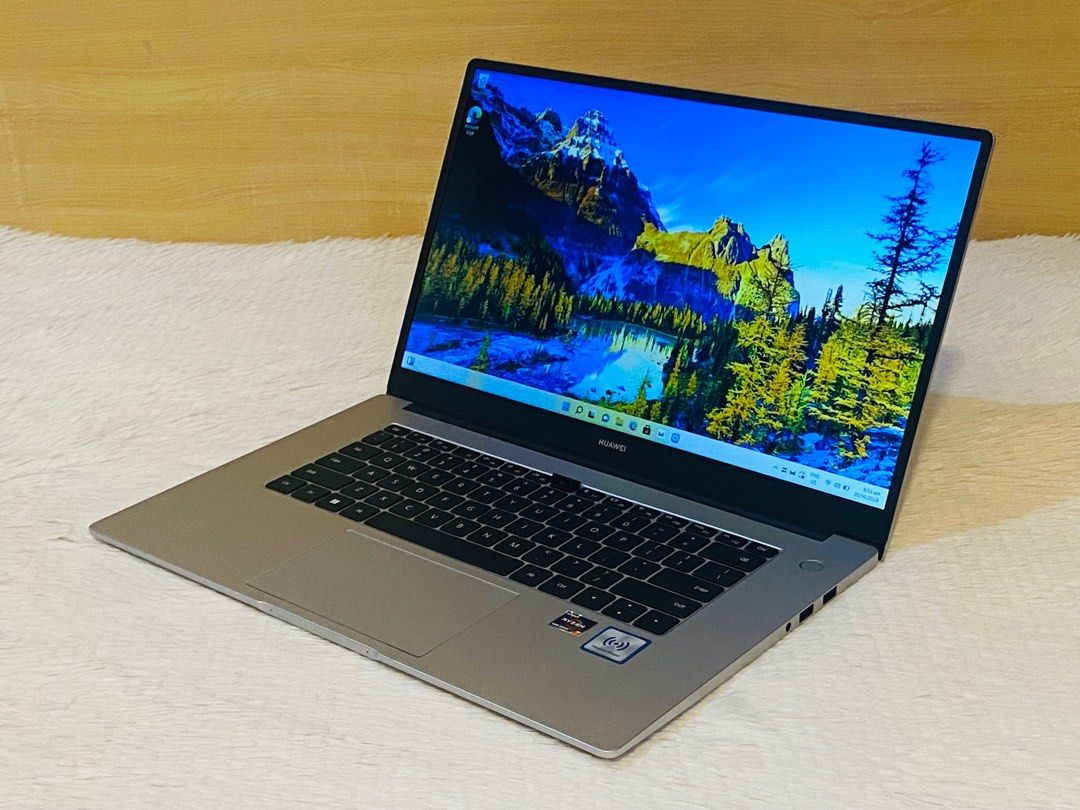 HUAWEI D15 RYZEN 7 8GB RAM 512 SSD (Category: Laptops & Notebooks) located in San Juan City. Submitted by Karl_Mathew (Listing ID 1311073936, Image 3). Description: HUAWEI D15 RYZEN 7 8GB RAM 512 SSD Processor: AMD Ryzen 7 5700U (16 CPUs) 1.8GHz Memory: 8GB RAM Storage: 512 SSD Storage AMD Radeon Graphics 1920 x 1080 (32 bit) (60Hz) ⛔️Package includes: • unit itself • charger ▪︎ Good Condition ▪︎ Test To Sawa ▪︎ Good Condition ▪︎ 100% Smoothness 
