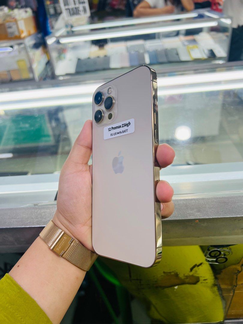 Iphone 12 Pro Max 256gb Black spot sa LCD super liit (Category: iPhone 12 Series) located in San Juan City. Submitted by javedsgadgetshop (Listing ID 1311114315, Image 2). Description: OPEN FOR INSTALLMENT VIA CREDIT CARD/GGIVES/SPAY/BILLEASE & SWAP/TRADE-IN! WE BUY AND SELL ( ANYKINDS OF UNIT BINIBILI PO NAMIN)! PTPA : Padelete po f bawal Read ❗️Onhand ‼️ Iphone 12promax (black Spot) •256gb •US Variant •95% batt health •Factory Unlock •95% Smoot