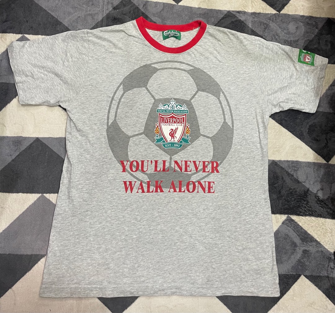 Kaos Tee Liverpool x Carlsberg (sponsor) Nameset Xabi Alonso