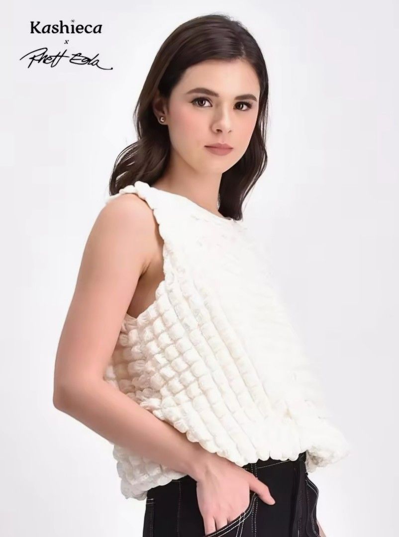 Kasheica Bubble Top (Category: Sleeveless) located in Paranaque City. Submitted by declutter_alex (Listing ID 1311120515, Image 3). Description: 1x lang nagamit..