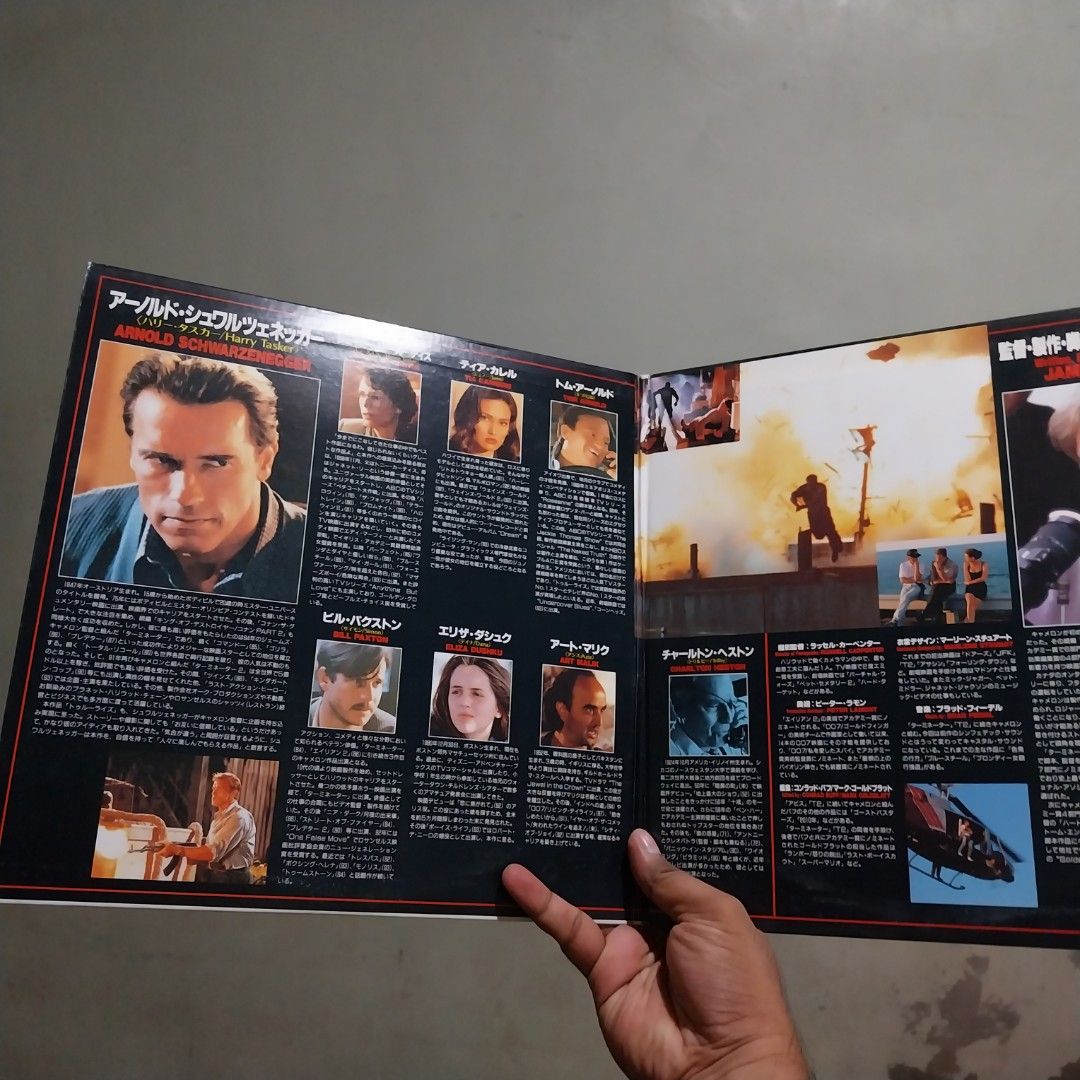 laser disc MOVIE (Category: CDs & DVDs) located in Tagum. Submitted by boykolekgadgetstuff (Listing ID 1311112800, Image 2). Description: arnold true lies laserdisc media 2 laser disc in good condition. issue on the other disc some scratches. p.m for more photos.