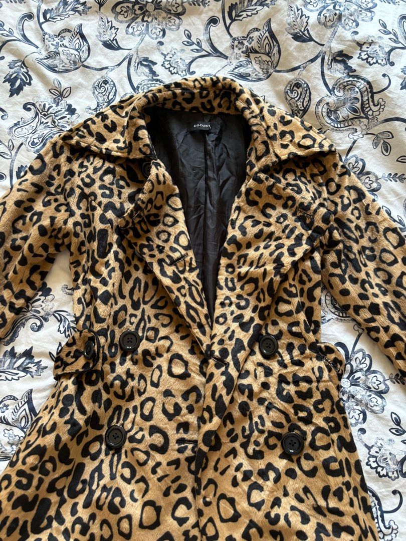 Leopard trench clearance