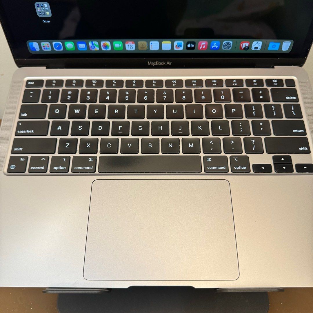 MacBook Air 2020 M1 Chip (13inch) (Category: Laptops & Notebooks) located in Manila. Submitted by authentechgadgets (Listing ID 1311153528, Image 2). Description: MacBook Air 2020 M1 Chip (13inch, Spacegrey) • Apple M1 chip with 8‑core CPU • 8gb Memory Ram • 256gb SSD Storage • Retina display with True Tone • Backlit Magic Keyboard • It comes with its Charger, MS Office 2021, Adobe Apps 2020 & Pouch Sleeve For Only P34,000.