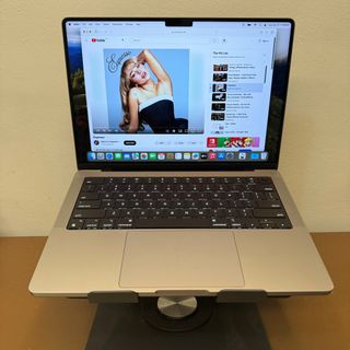 (Category: ) located in . Submitted by authentechgadgets (Listing ID 1311152101, Image 1). Description: .