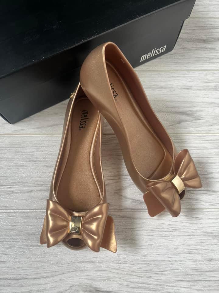Melissa ultragirl sweet xiv bow flat top