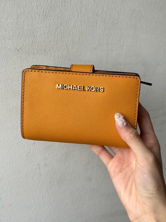 Michael Kors Purse Wallet, Luxury, Bags Wallets on Carousell