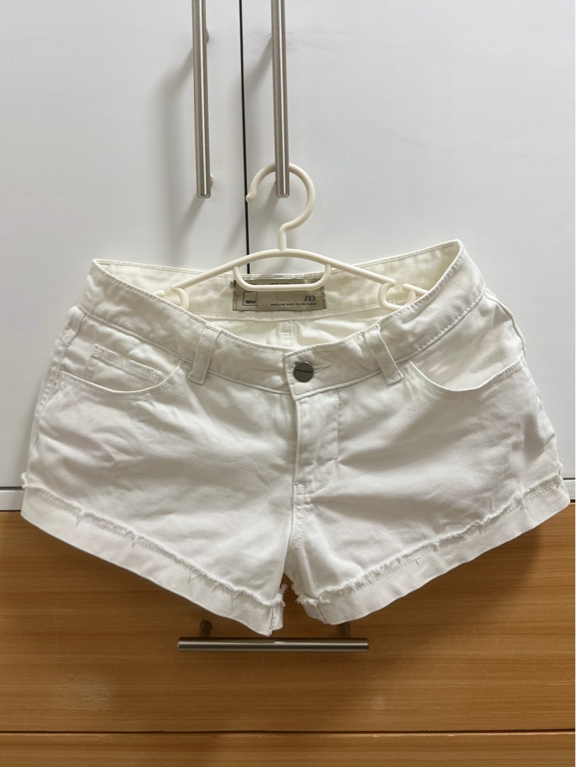 Mossimo white shorts top