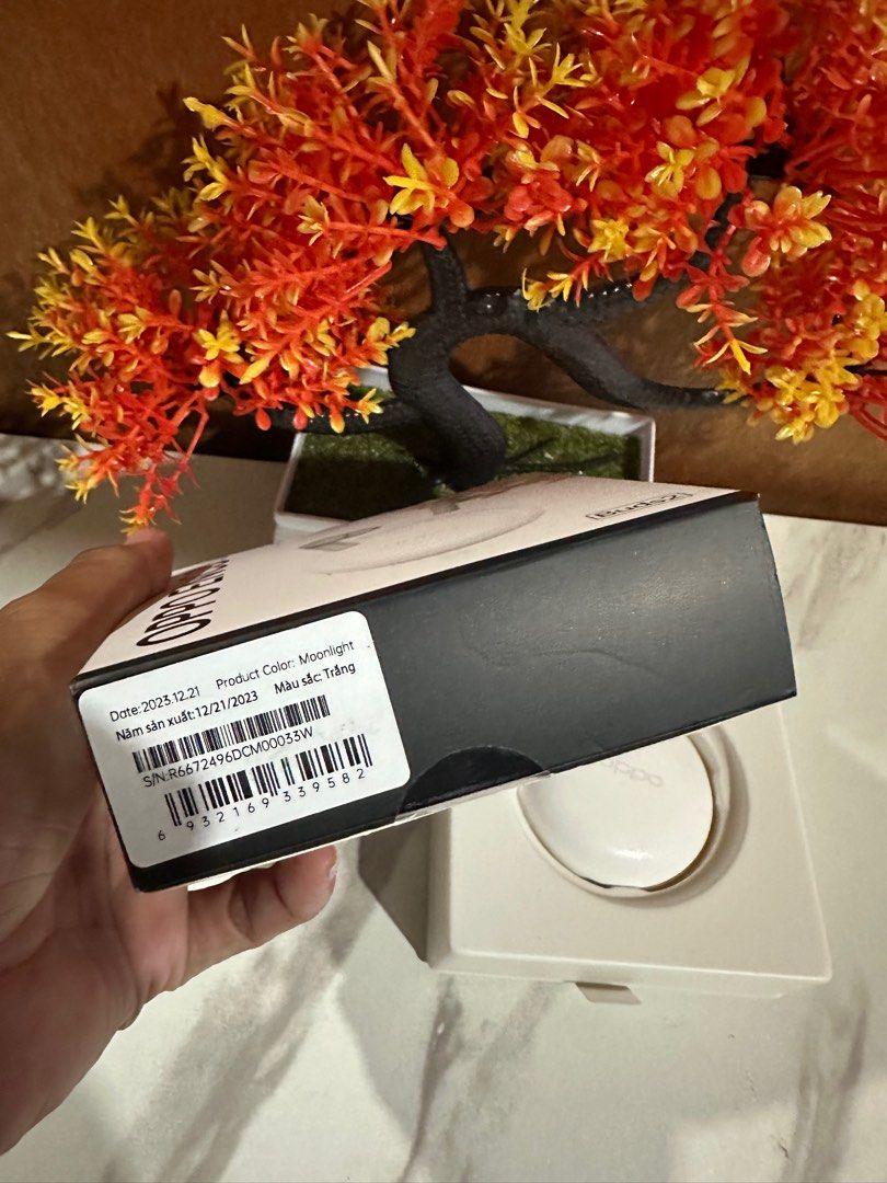 Oppo Enco Buds2 (Category: Earphones) located in San Juan City. Submitted by AshleyandLynGeneralmerchandise (Listing ID 1311149744, Image 2). Description: We accept trade in Credit card / Home Credit Shipping Meet ups / Delivery Fb page: Ashley & Lyn.