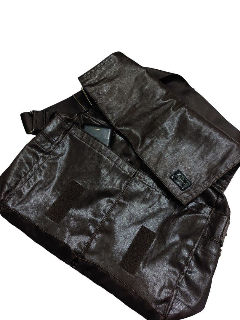 Porter Leather Bag (Category: Cross-body Bags) located in Lapu Lapu. Submitted by frombelow_ph (Listing ID 1311089440, Image 3). Description: Forsale♻️ Porter Leather Sling bag Authentic / Legit Good Condition Flaws: See pics Dimes: 16.5x10.5 Depth:x7 Crispy pa sana may issue lang, solid sya sa personal👌🏻 Price: 400+sf💸 Dm to purchase📩🫡.