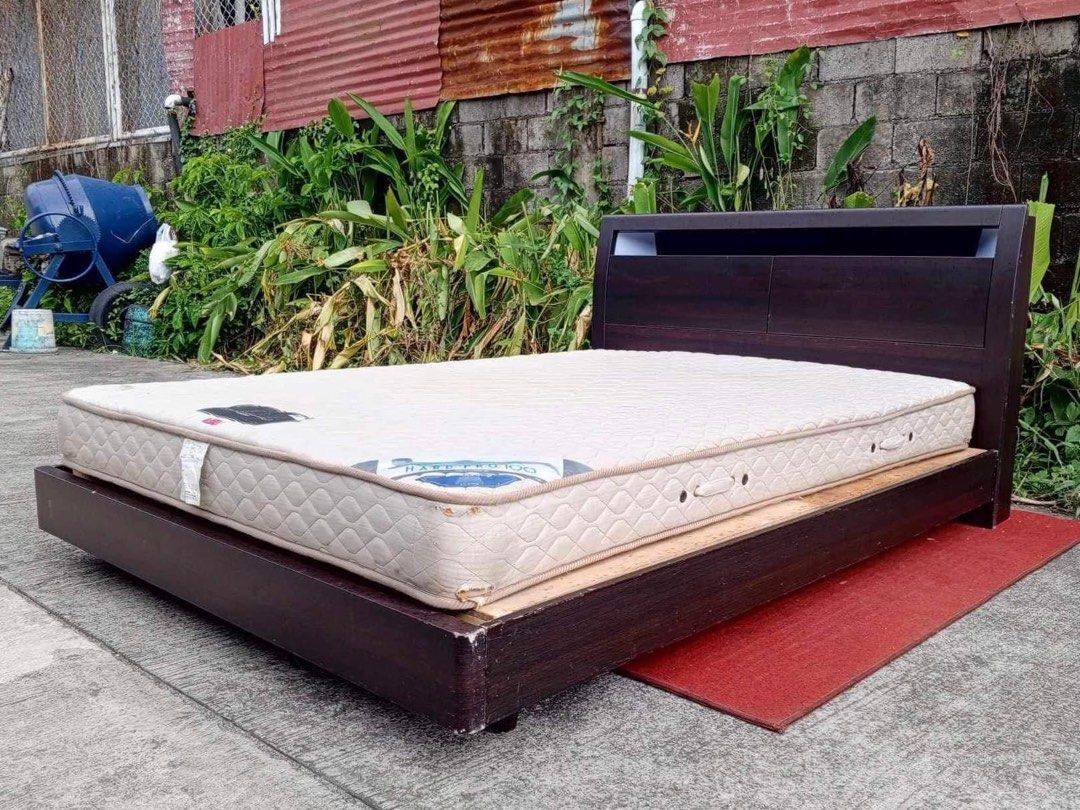 Queen size bed set (Category: Bed Frames & Mattresses) located in Quezon City. Submitted by matetdevis13 (Listing ID 1311112929, Image 3). Description: Queen Size Bed Set Floating Style 60”L x 85”W Php 14,000 Solid wood bedframe FranceBed Hard Pro mattress In good condition.