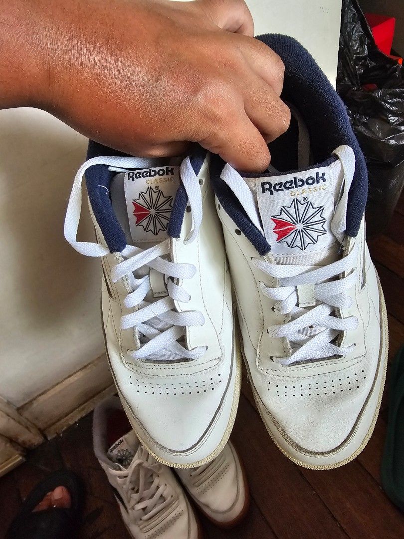 Reebok Club C 85 Vintage (Category: Sneakers) located in Pasig City. Submitted by lexterong (Listing ID 1311028405, Image 2). Description: naka stock lang nagamit lng mga 5 times masikip.