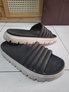 (Category: ) located in . Submitted by mhazimazmi (Listing ID 1311072144, Image 1). Description: .