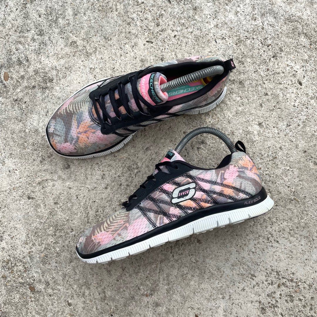 Skechers floral bloom black hot sale