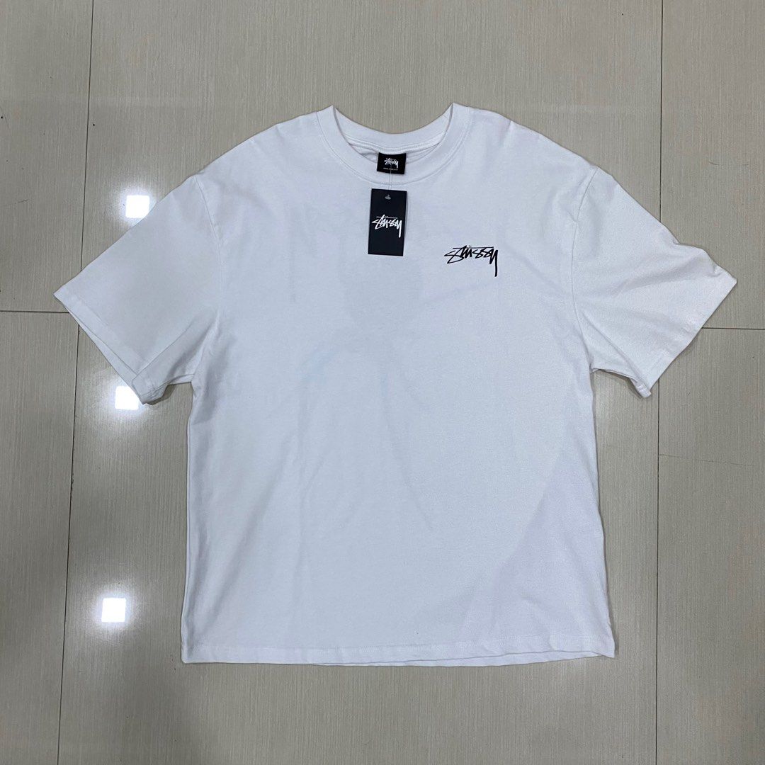 Stussy "Spider 8 Ball" White Tee XL (Category: Tshirts & Polo Shirts ) located in Cavite. Submitted by hybrands (Listing ID 1311116639, Image 2). Description: Stüssy Shirt "Spider 8 Ball" Brand New Color: Fresh White Size: XL Dimension: 30L x 22W 🛵 Lalamove/J&T Courier 💸 Gcash Payment Meetup upon Silang, Cavite Direct message for more details.