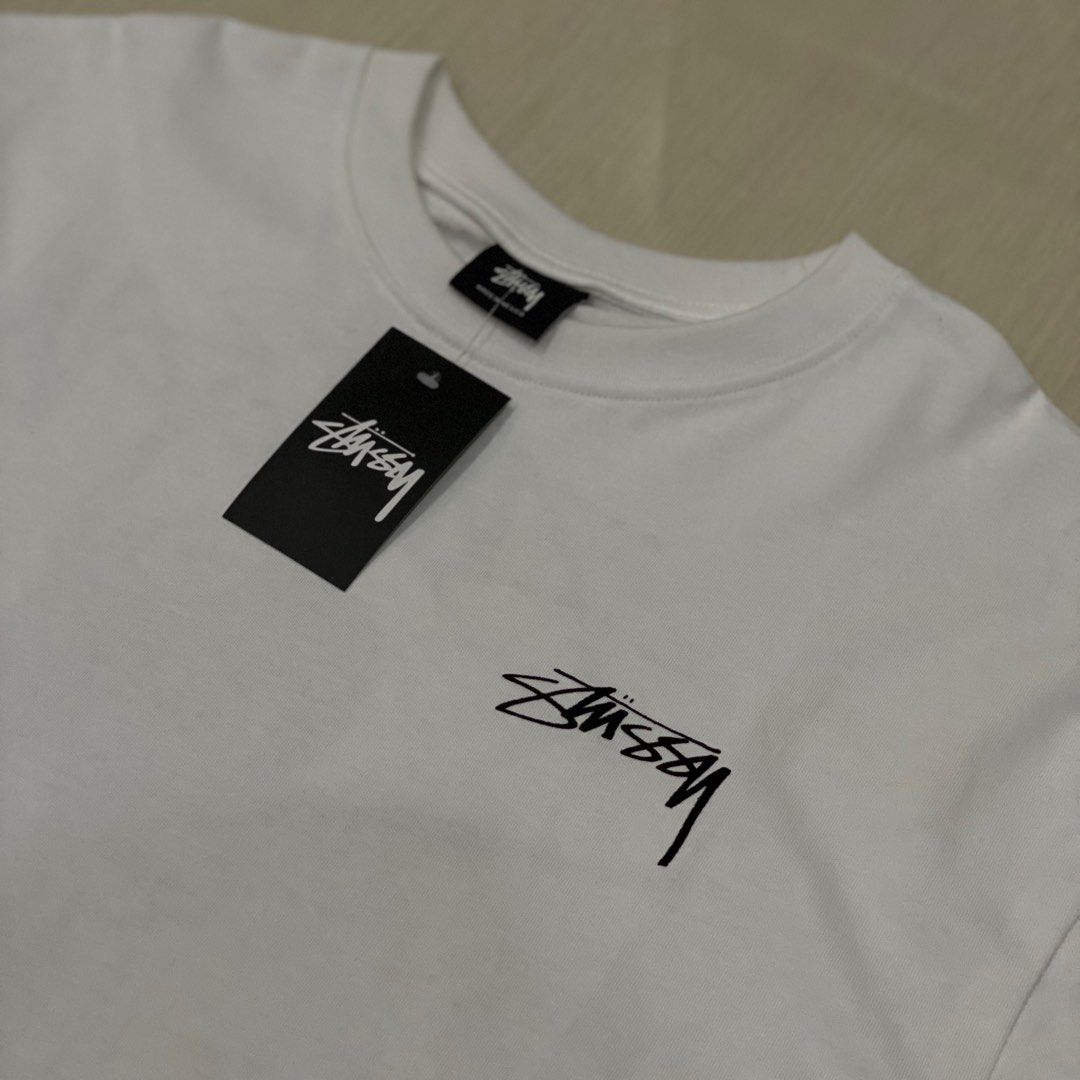 Stussy "Spider 8 Ball" White Tee XL (Category: Tshirts & Polo Shirts ) located in Cavite. Submitted by hybrands (Listing ID 1311116639, Image 3). Description: Stüssy Shirt "Spider 8 Ball" Brand New Color: Fresh White Size: XL Dimension: 30L x 22W 🛵 Lalamove/J&T Courier 💸 Gcash Payment Meetup upon Silang, Cavite Direct message for more details.