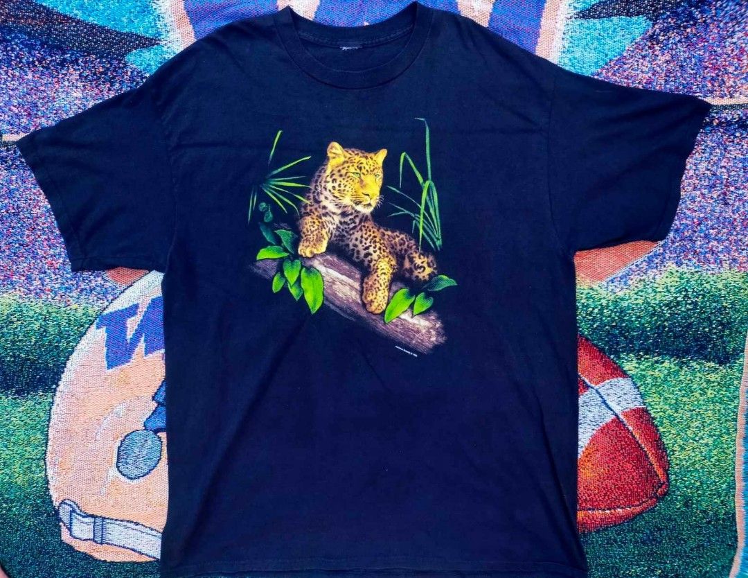 Vintage Leopard print Common Threads 1998 (Category: Tshirts & Polo Shirts ) located in Daet. Submitted by the_attic_addiction (Listing ID 1311097460, Image 1). Description: 24 x 32.4.