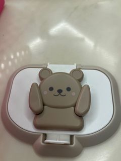 (Category: ) located in . Submitted by helpmedeclutterpls8888 (Listing ID 1311121408, Image 1). Description: .